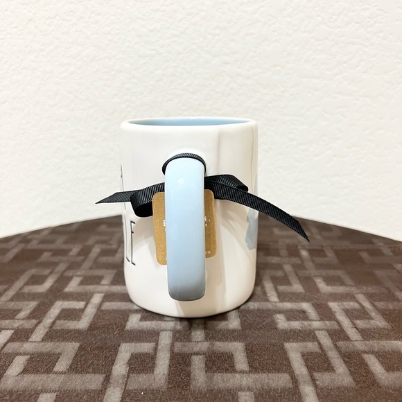 Rae Dunn Disney Cinderella Measuring Cups and LIFE’S A FAIRYTALE mug - Picture 10 of 12